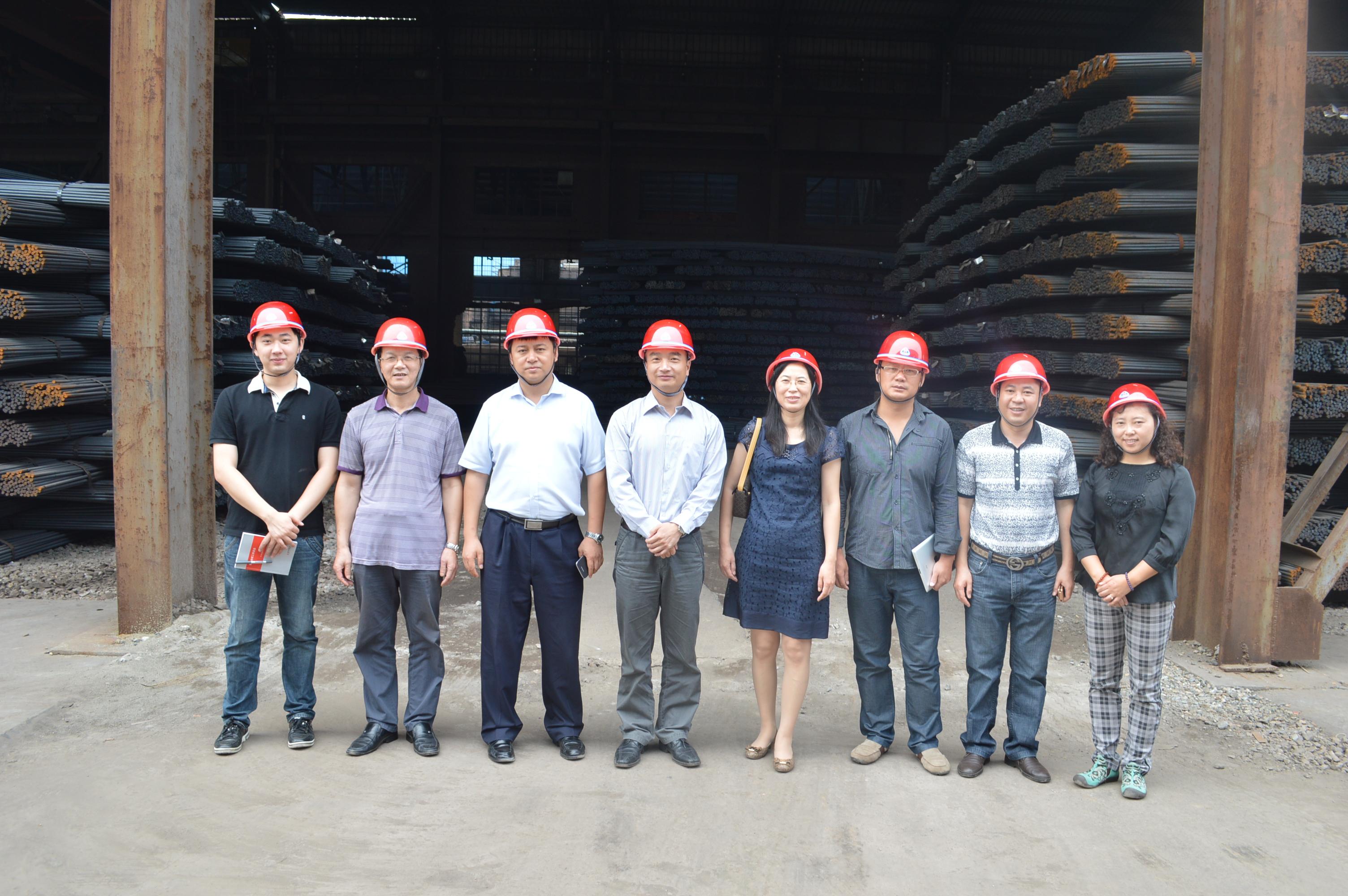 1973281450083655680.jpg 锦州银行领导到兴华钢铁公司考察.jpg