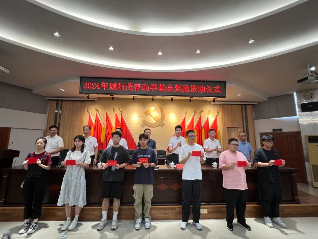 1724401913016.jpg 4efd820aaf3640fedc2a2a115fb7becc.jpg