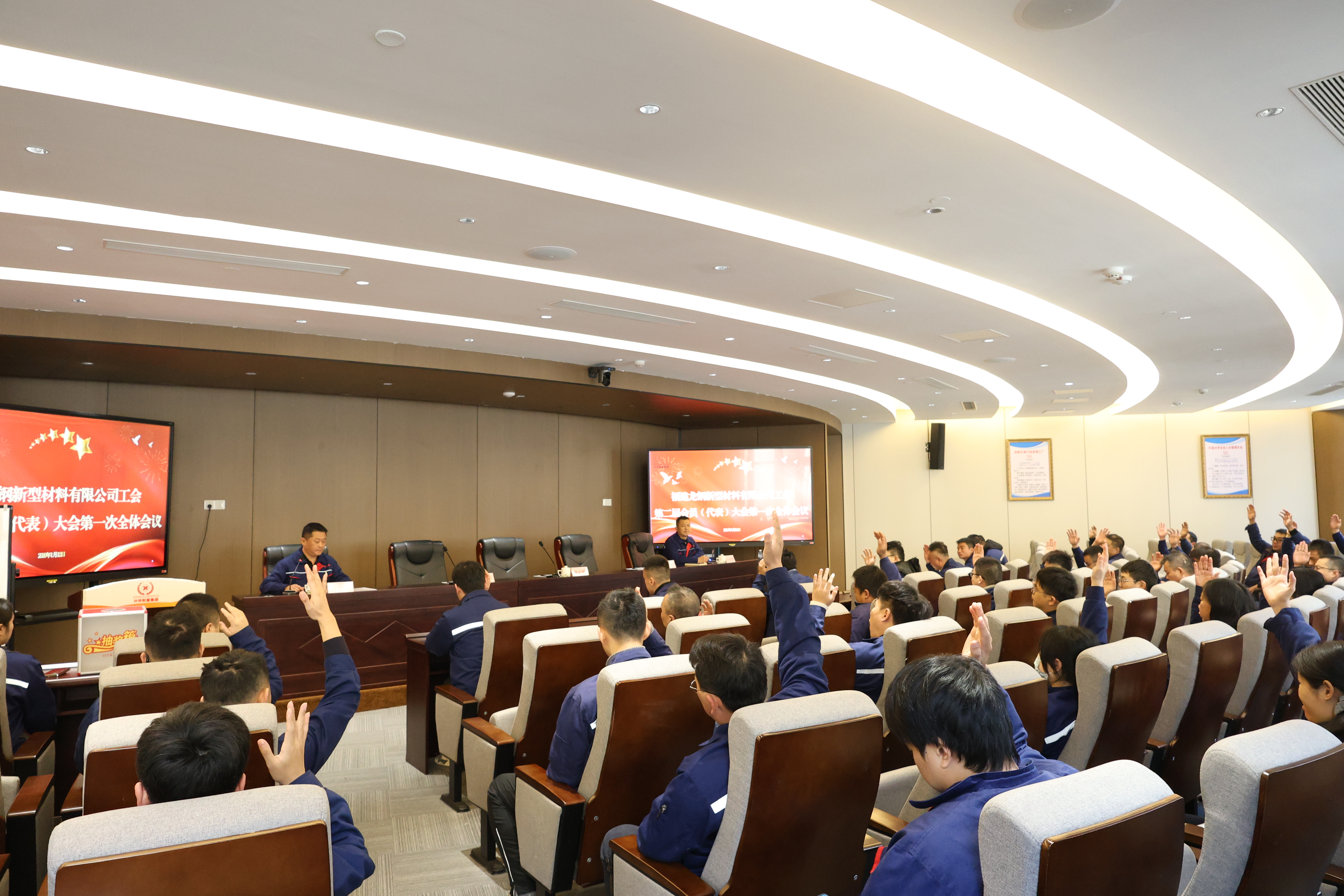 2010611189142642688.jpg IMG_9416(1).jpg